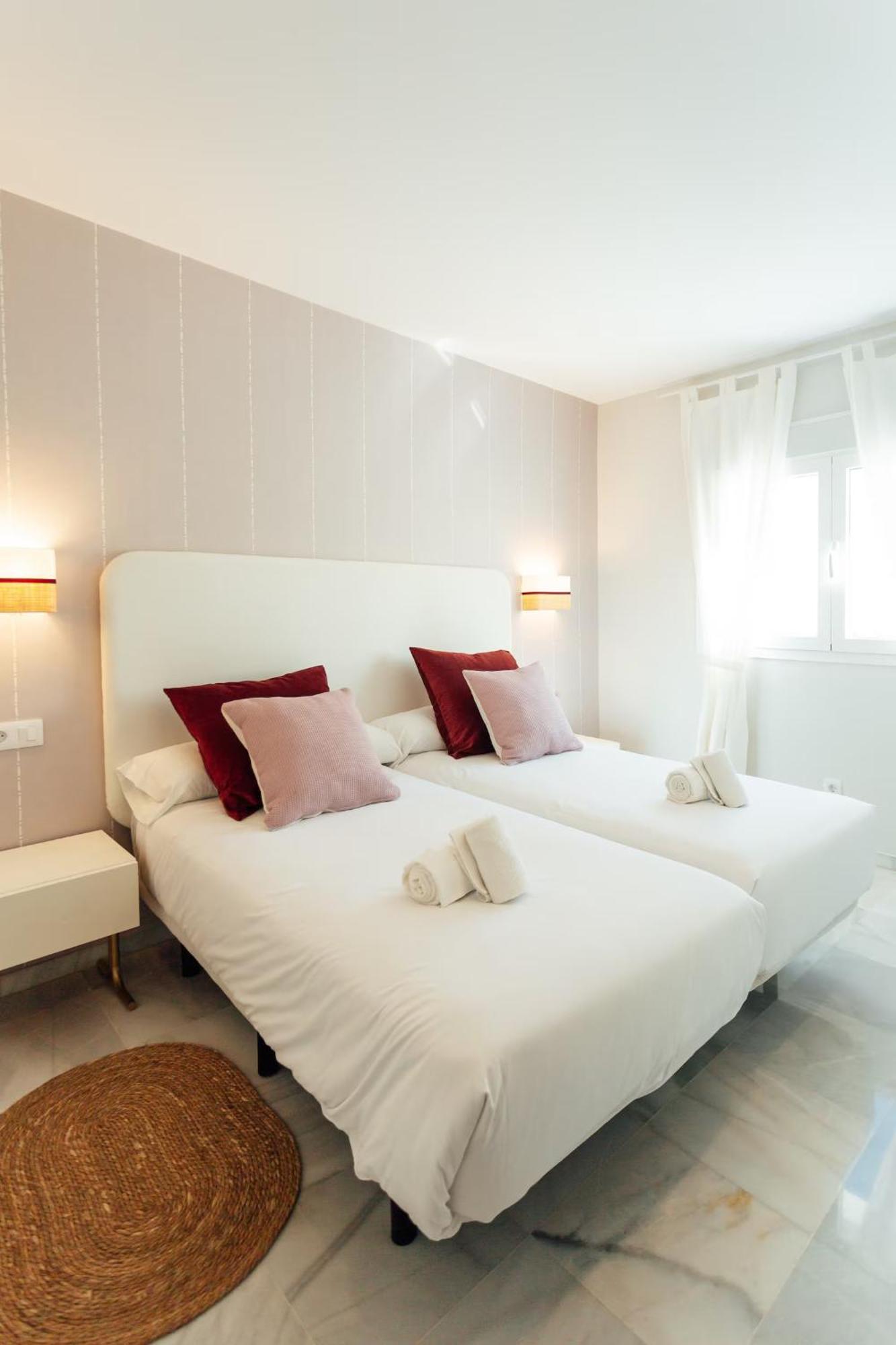 Reformed And Comfy- 2Bd 2Bth- Arenal Daire Sevilla Dış mekan fotoğraf