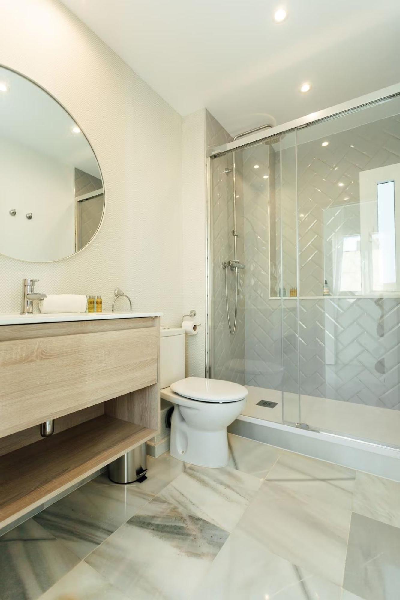 Reformed And Comfy- 2Bd 2Bth- Arenal Daire Sevilla Dış mekan fotoğraf