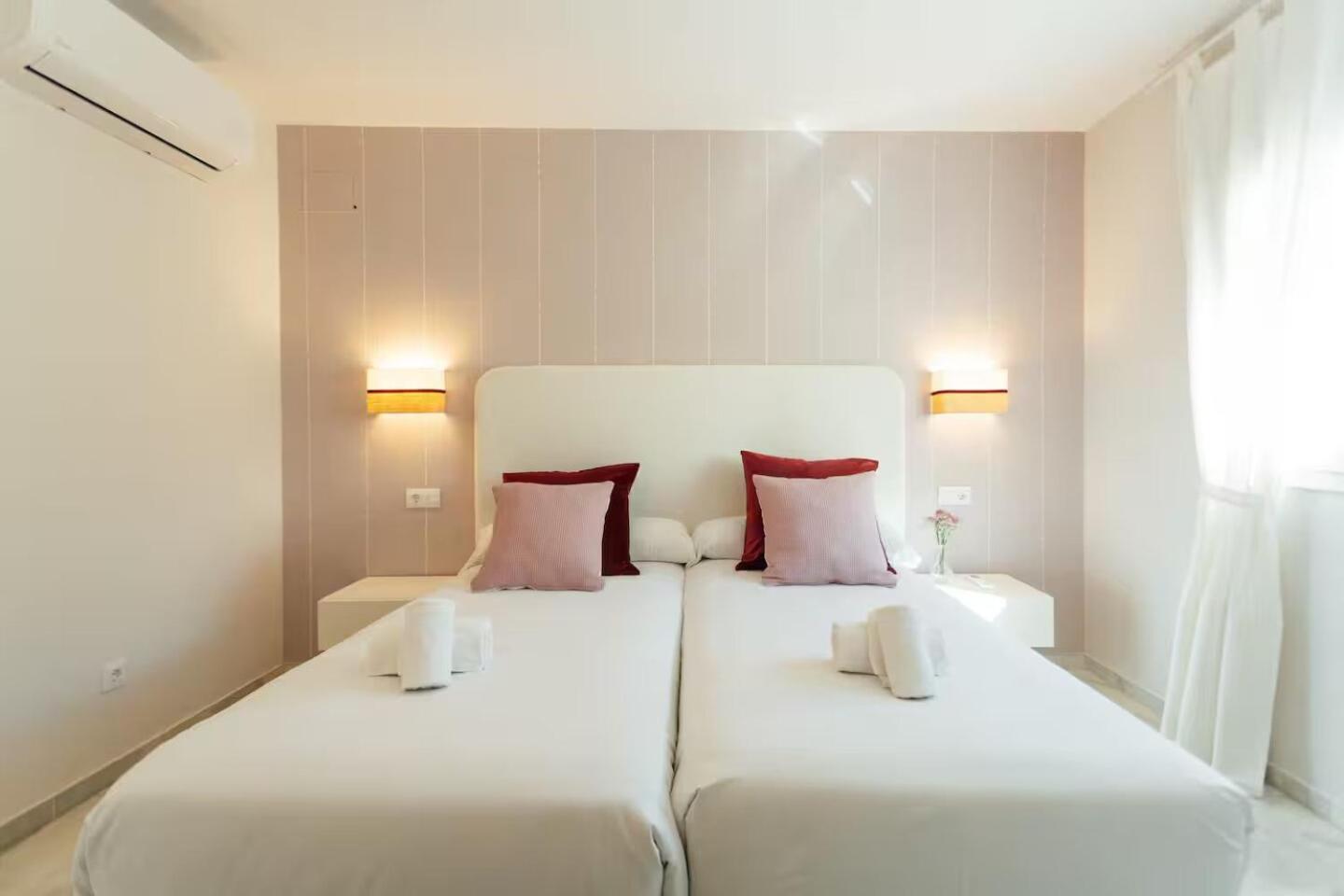Reformed And Comfy- 2Bd 2Bth- Arenal Daire Sevilla Dış mekan fotoğraf