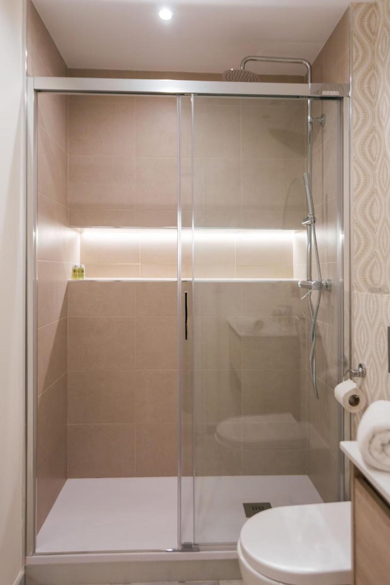 Reformed And Comfy- 2Bd 2Bth- Arenal Daire Sevilla Dış mekan fotoğraf
