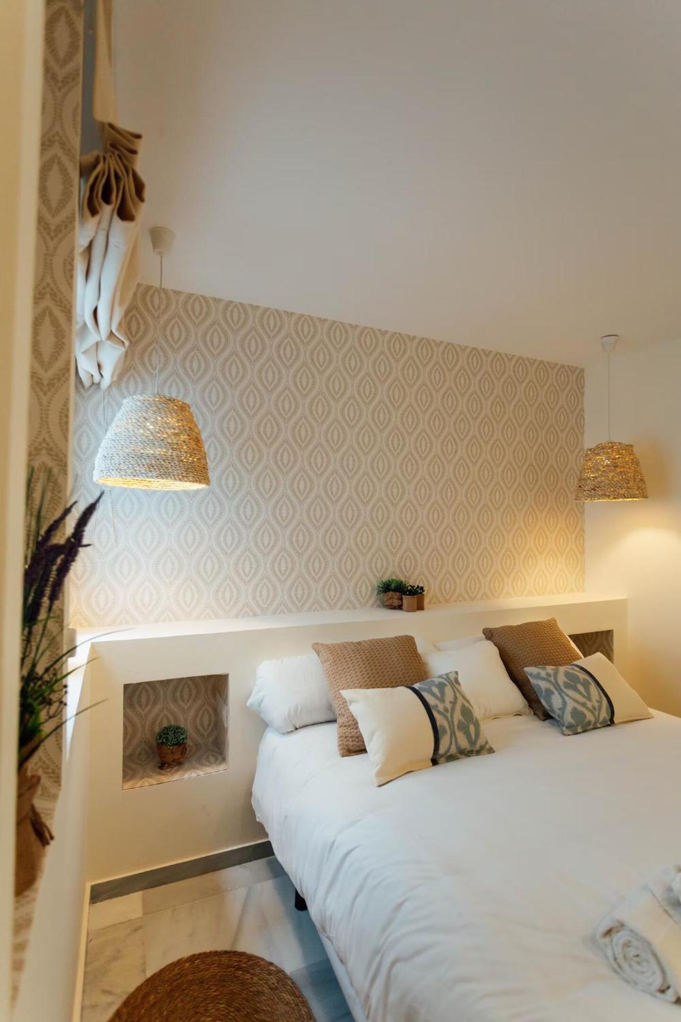 Reformed And Comfy- 2Bd 2Bth- Arenal Daire Sevilla Dış mekan fotoğraf